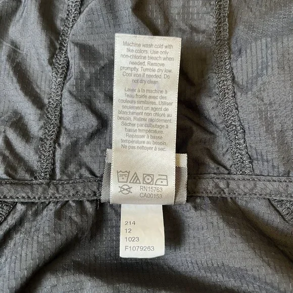 Champion C9 Women's Black Cycling Windbreaker with Hood, Small - Picture 6 of 10